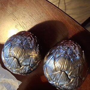 Godinger Artichoke Salt and Pepper Shakers
